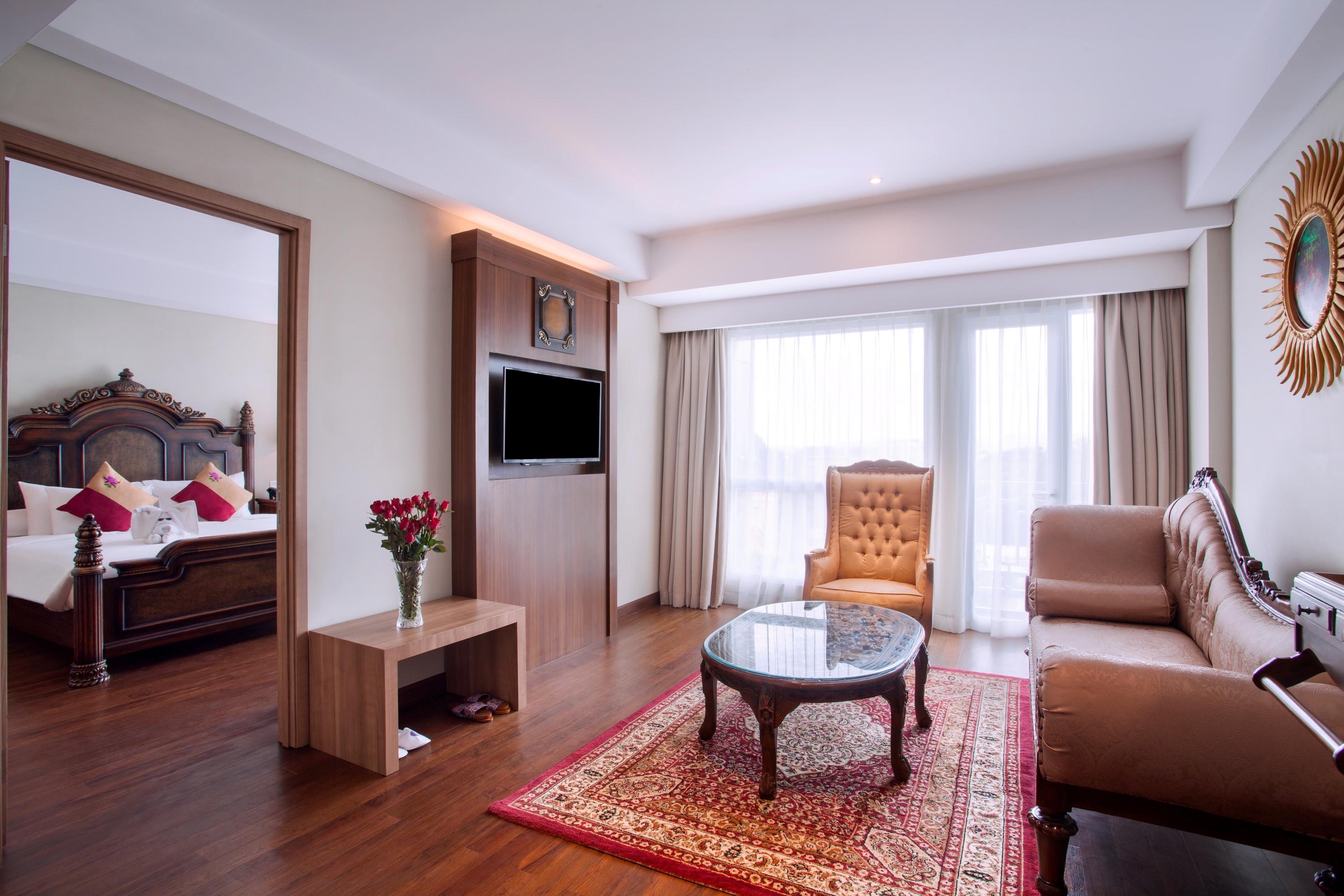 Grand Mercure Yogyakarta Adi Sucipto Pakualaman Exterior photo