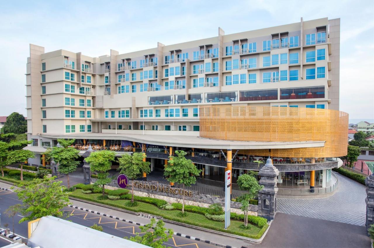 Grand Mercure Yogyakarta Adi Sucipto Pakualaman Exterior photo